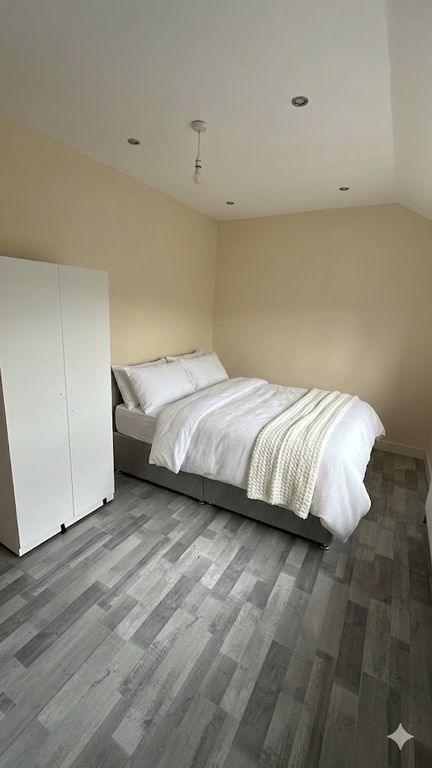 Property photo 1 of 3