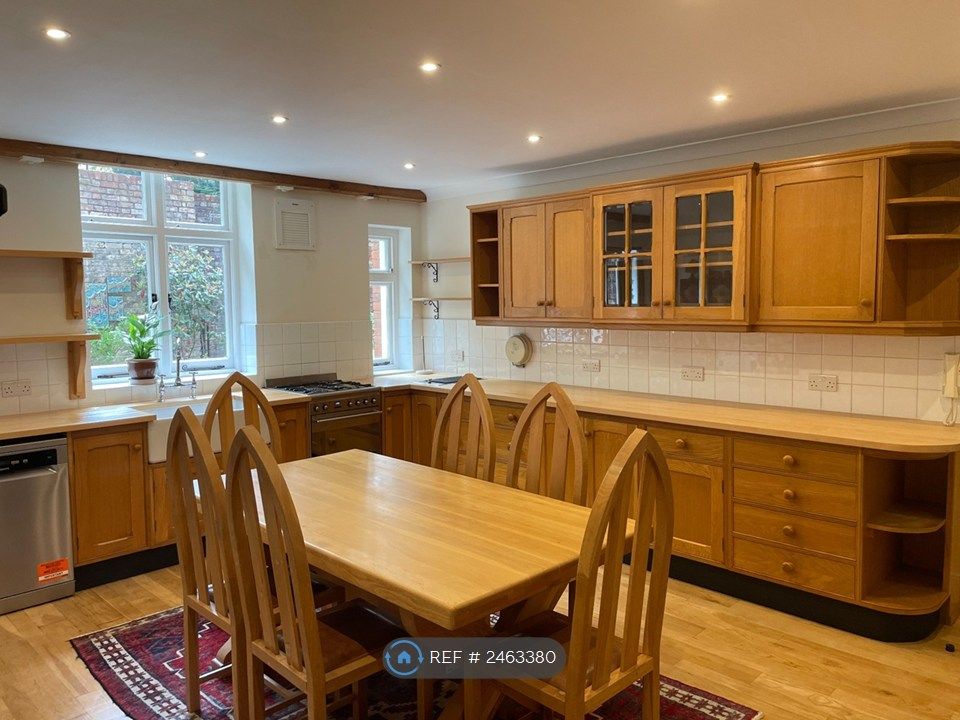 Property photo 2 of 22 Kitchen