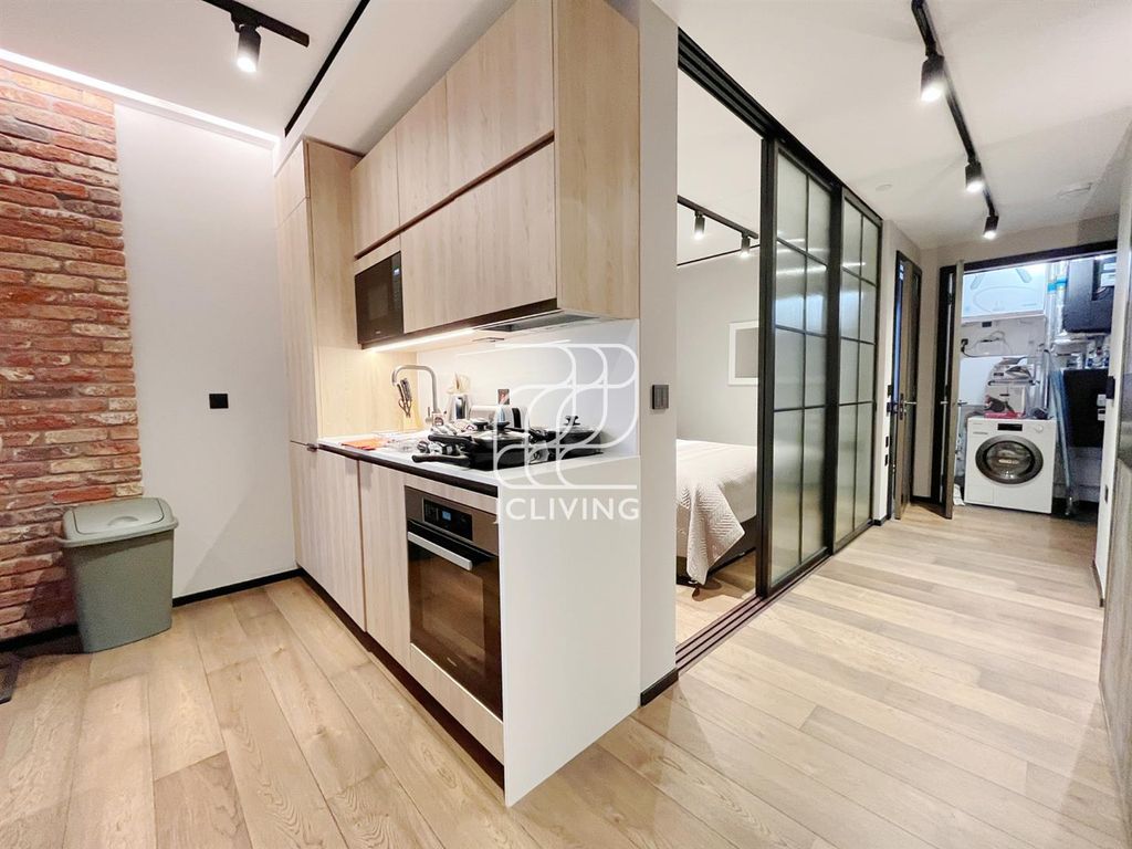 Property photo 3 of 9 92d10F4924De7B300Fc864Afdccf5Aee.Jpg