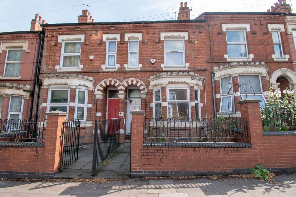 Property photo 1 of 11