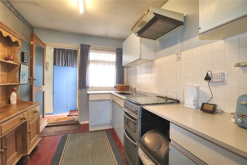 Property photo 2 of 14 Picture No. 04