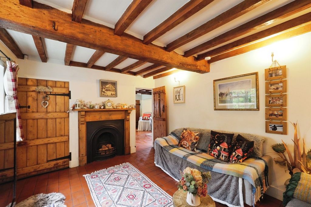 Property photo 2 of 17