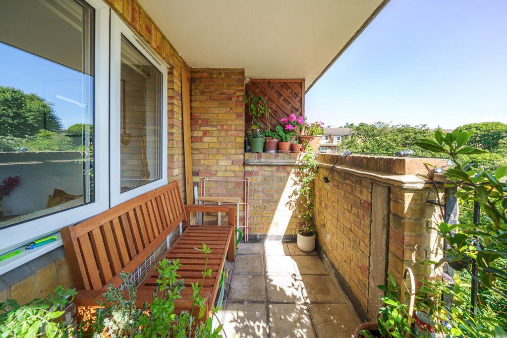 Property photo 3 of 20 Balcony