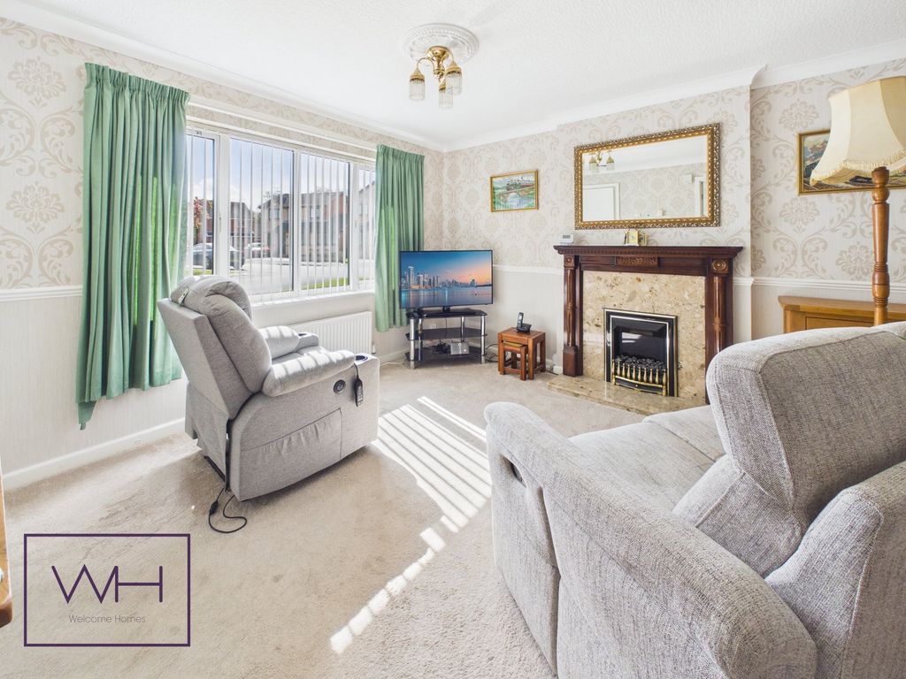 Property photo 3 of 20 Cam04980G0-Pr0138-Still014