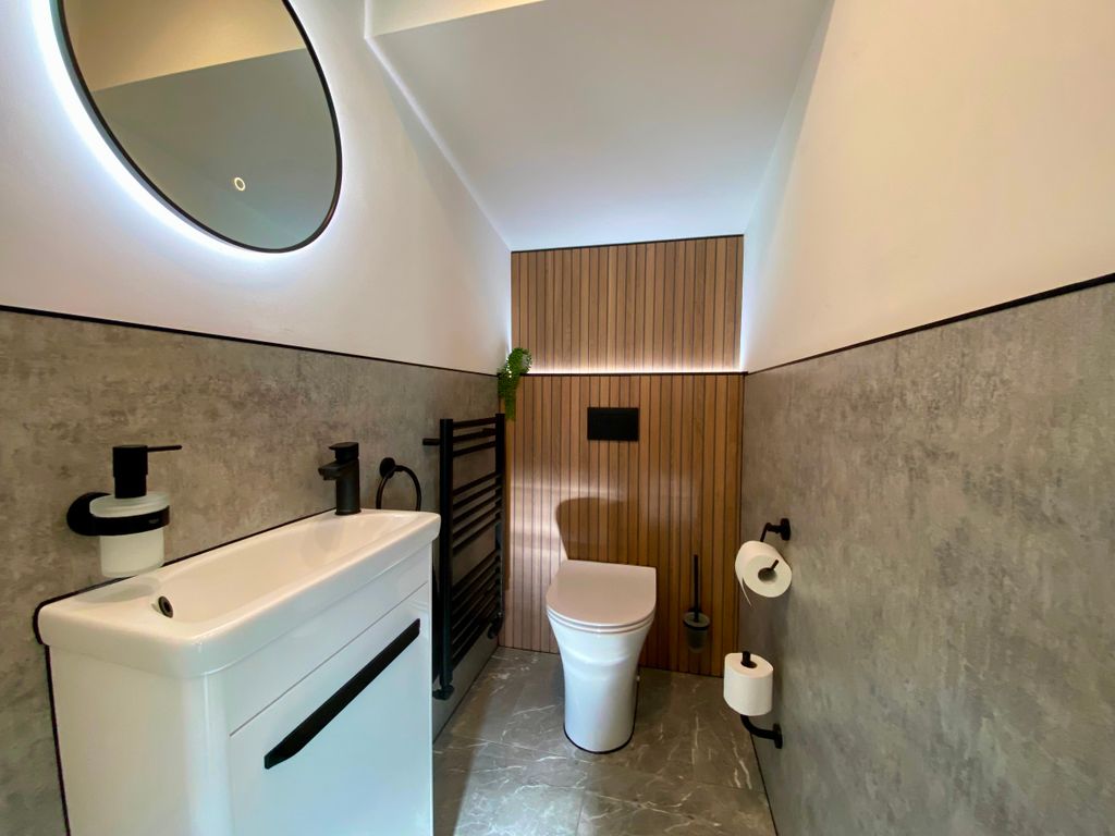 Property photo 3 of 26