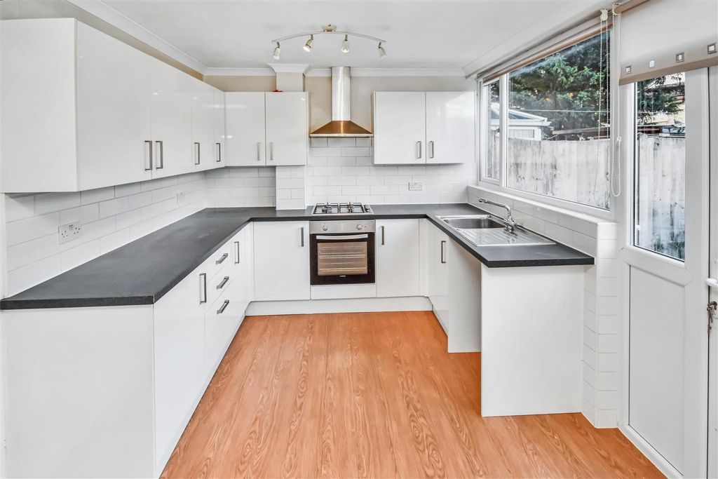 Property photo 2 of 15 Dsc_0682 (1).Jpg