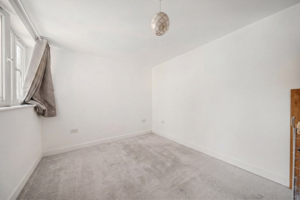 Additional image 9 of 2 bed flat for saleWatling Street, Bexleyheath DA6