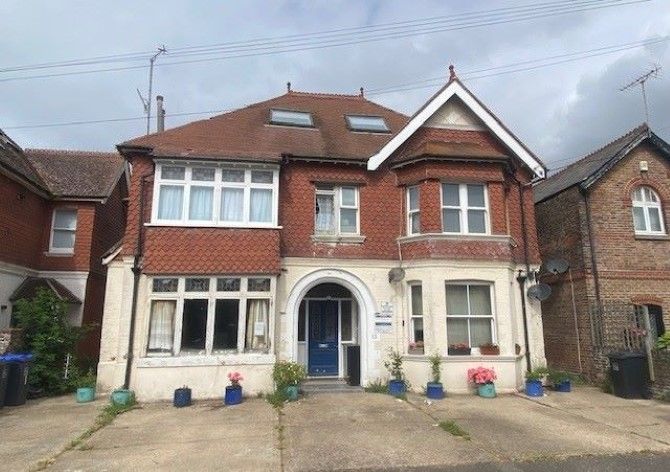 Property photo 1 of 12