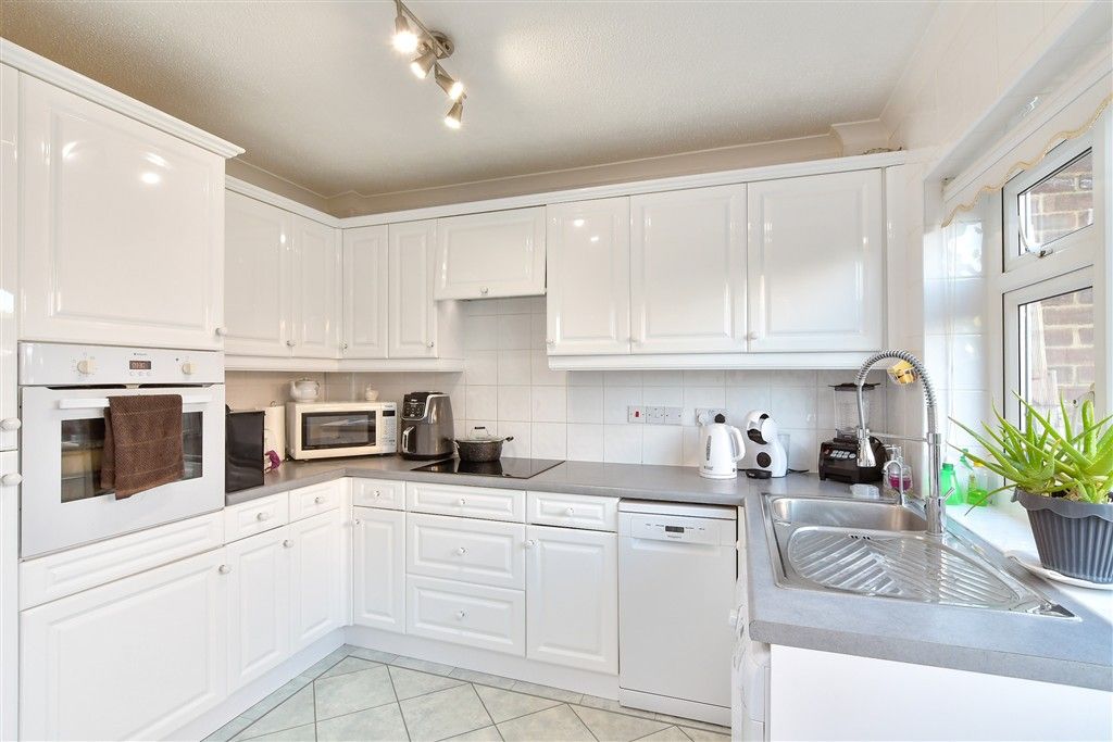 Property photo 1 of 13 Kitchen