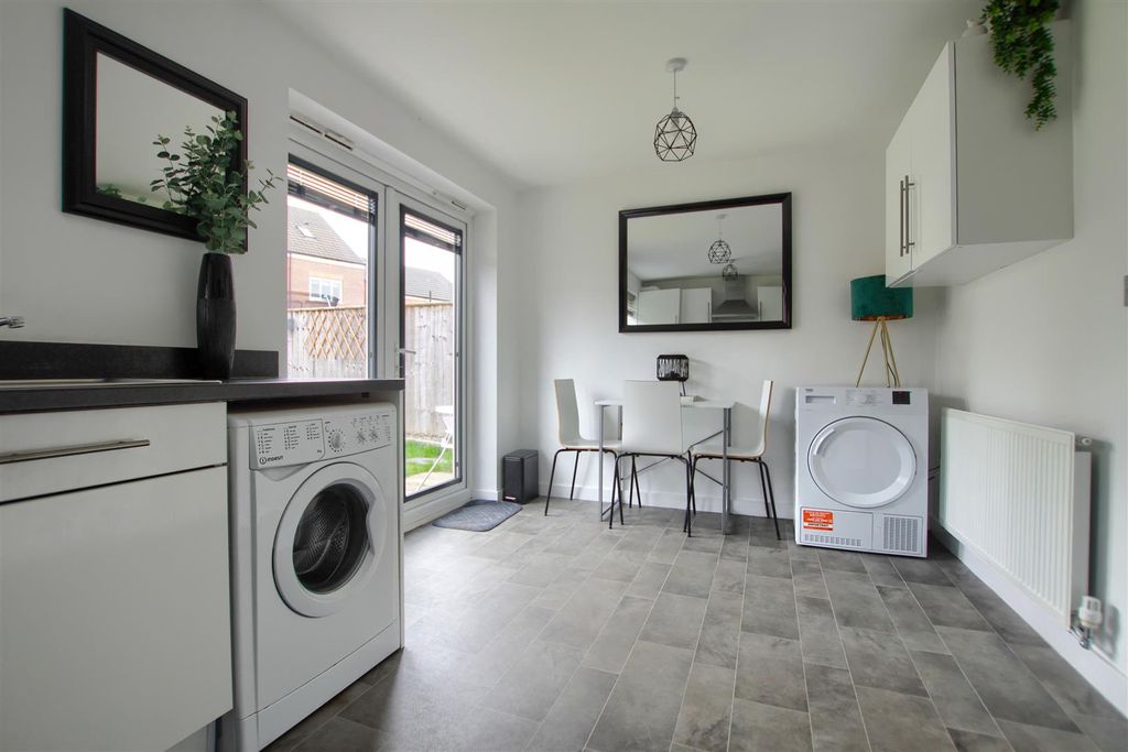 Property photo 3 of 13 cd4.Jpg