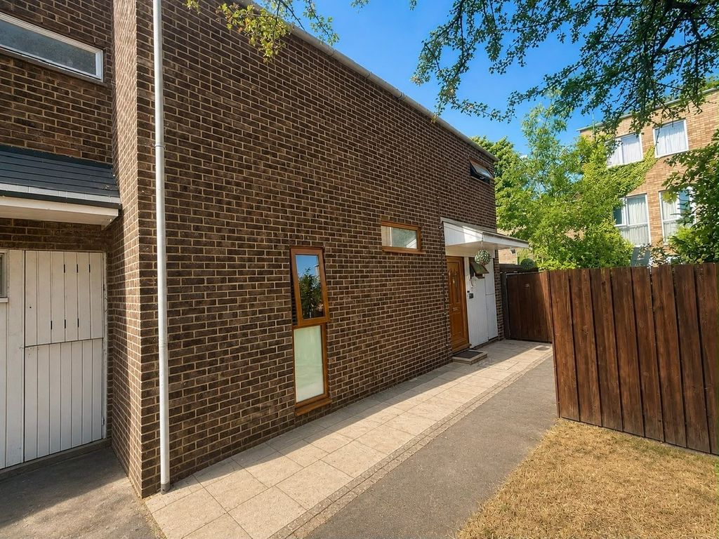 Property photo 1 of 1