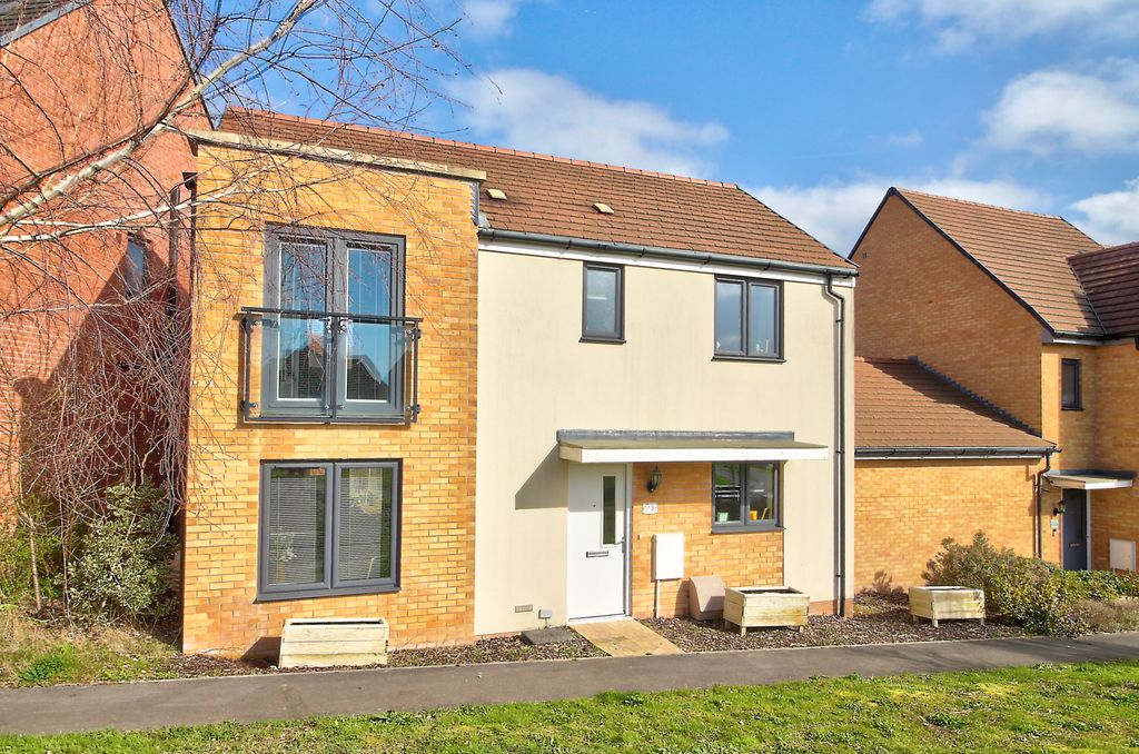 Property photo 1 of 22 Front