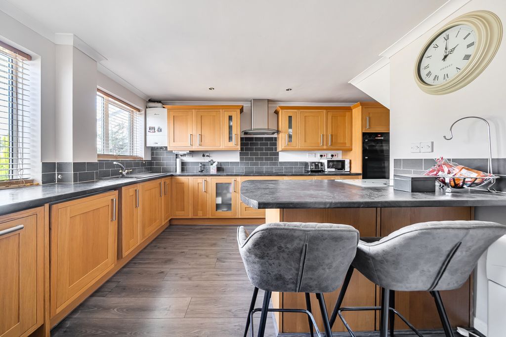 Property photo 2 of 19 1493525-8-6A58F5d...