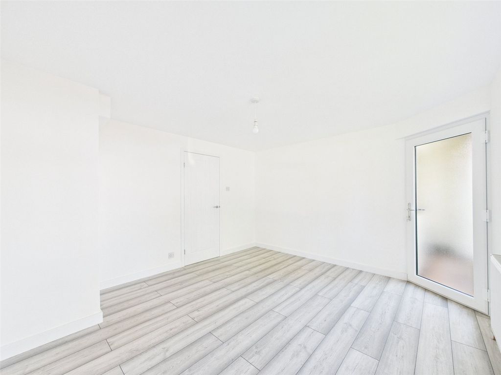 Property photo 3 of 8 Living Room