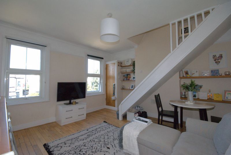 Property photo 2 of 7 Photo 10