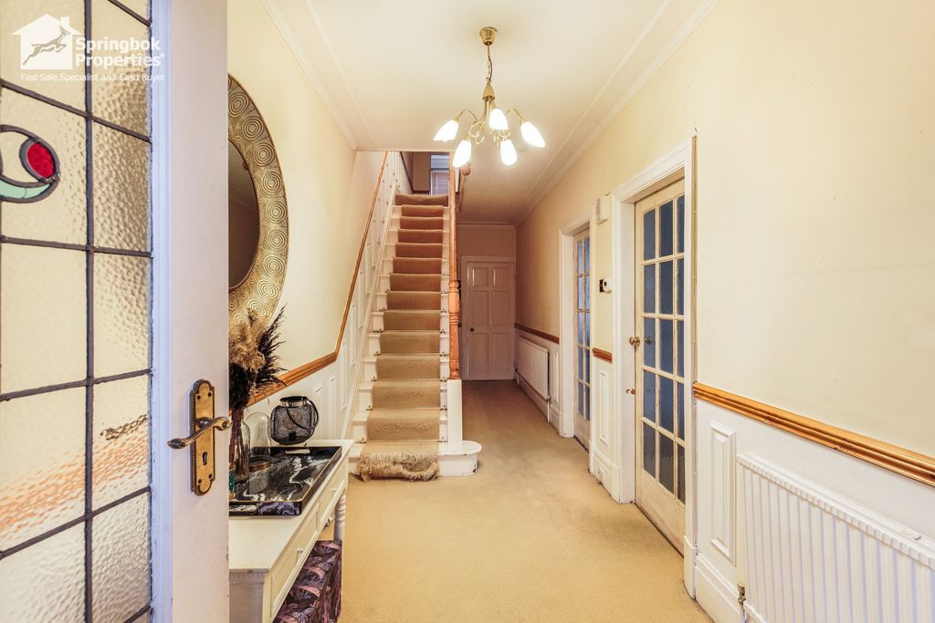 Property photo 2 of 20 Image 1