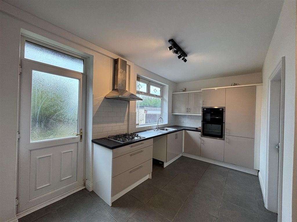 Property photo 2 of 13 4.Jpg
