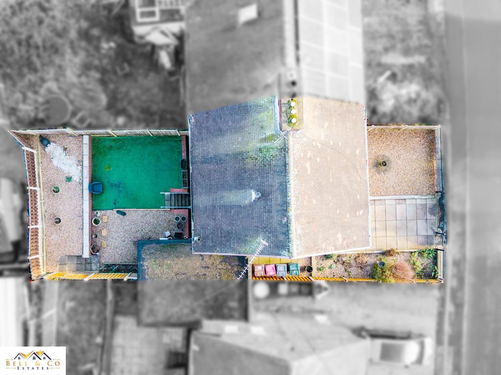 Property photo 2 of 23