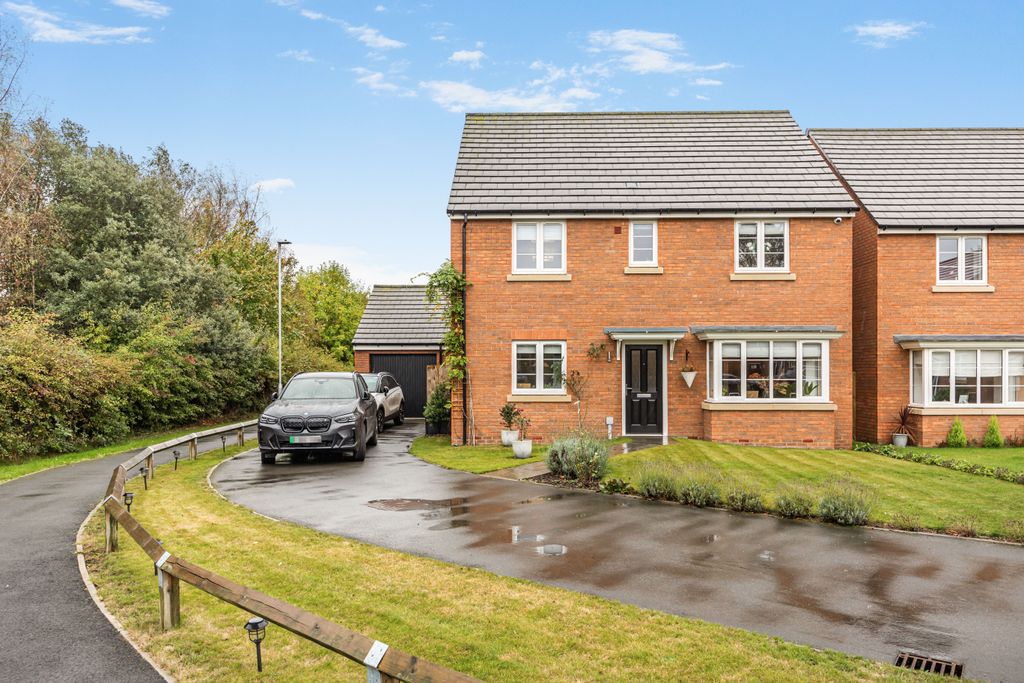 Property photo 1 of 23