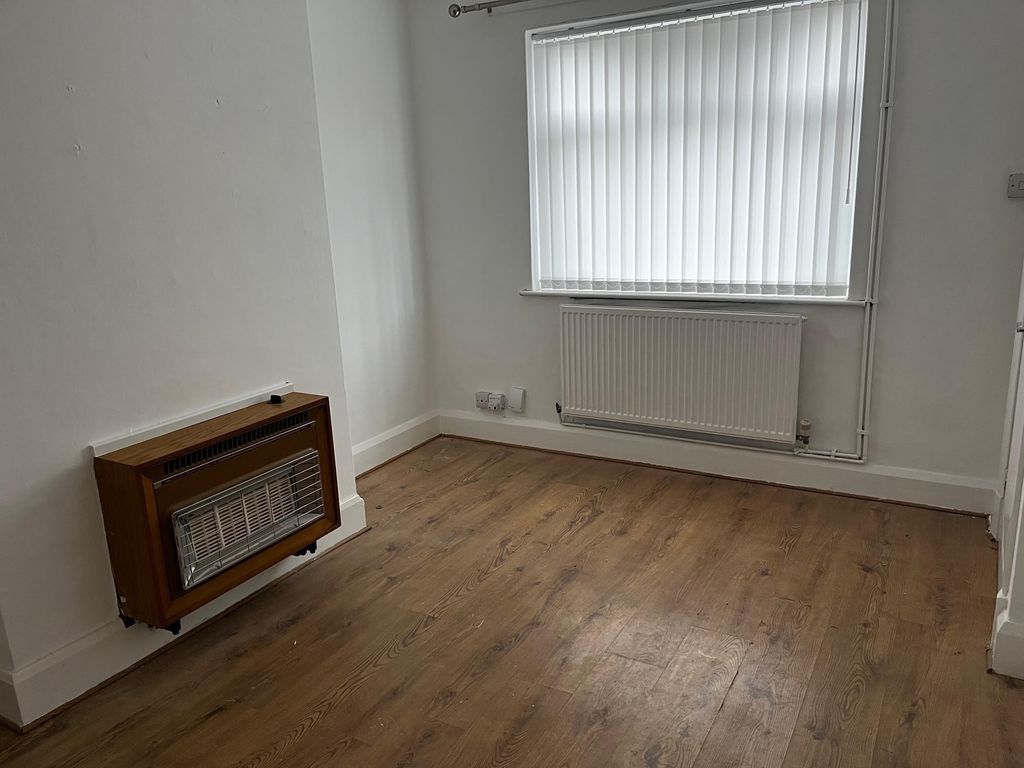 Property photo 3 of 5 Unnamed (5)