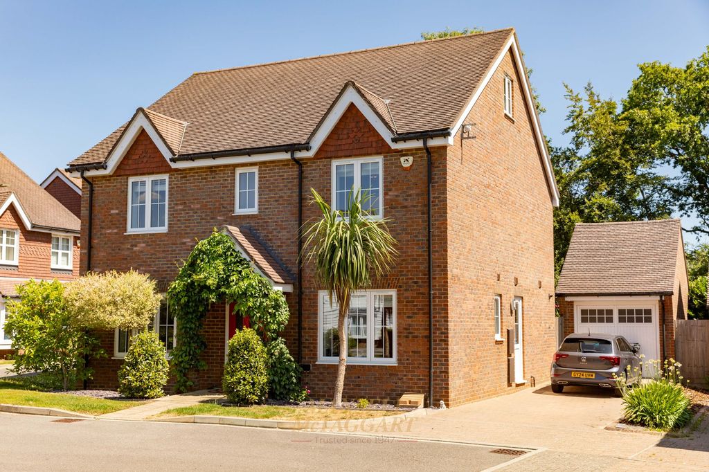 Property photo 1 of 38