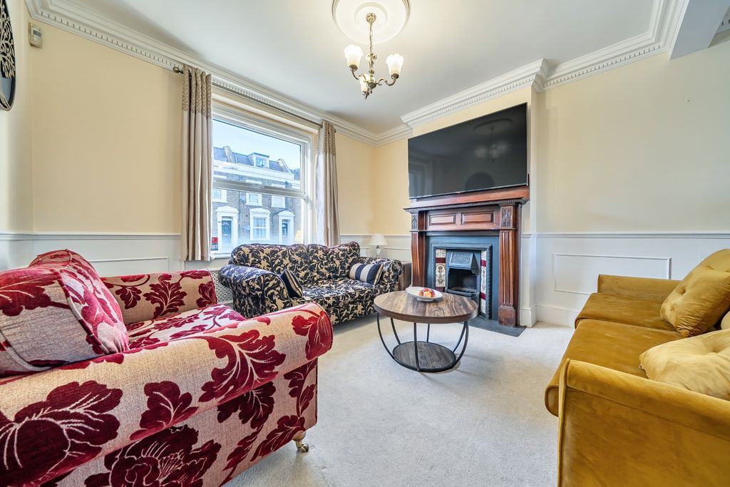 Property photo 3 of 21 4758024