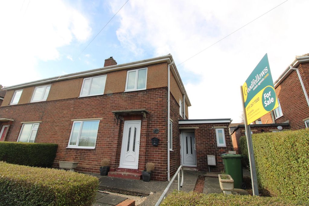 Property photo 1 of 16 Front (Exterior)