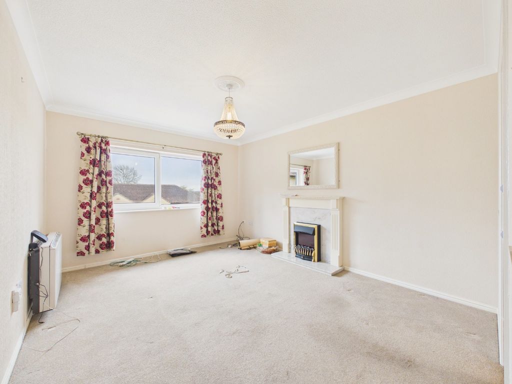 Property photo 2 of 14 4979804