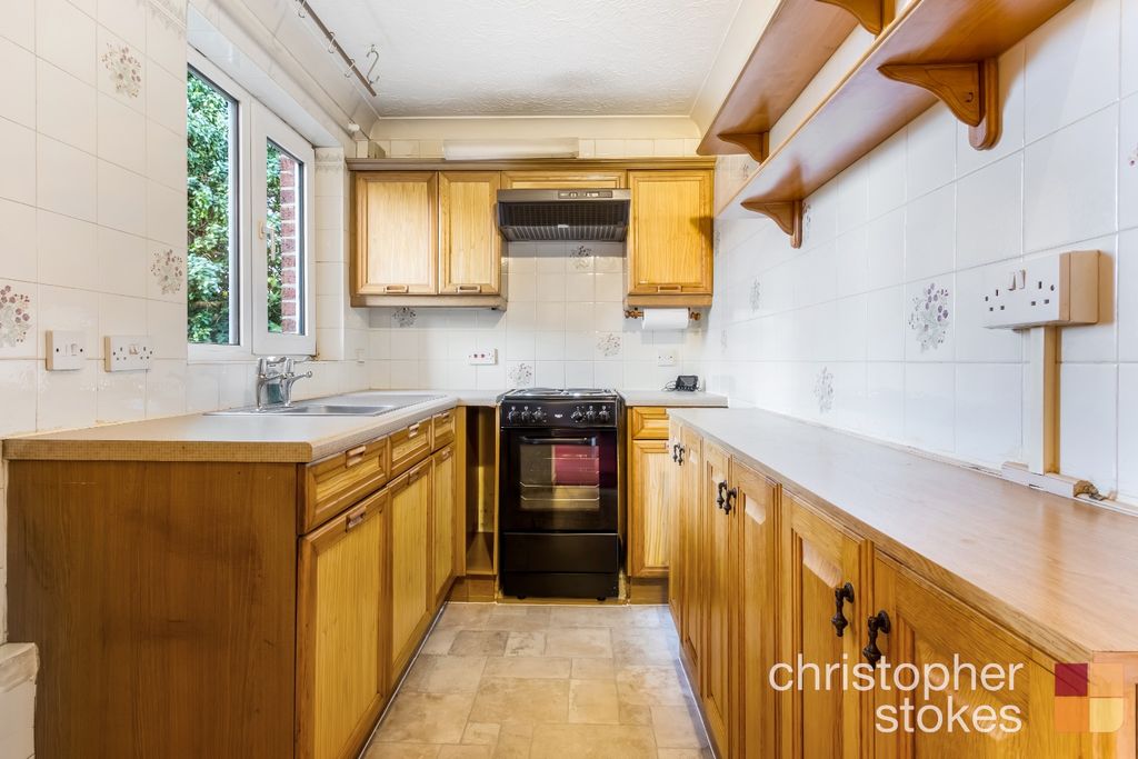 Property photo 3 of 17 4614325