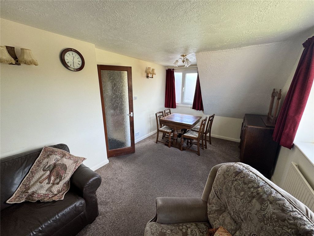 Property photo 2 of 11 Picture No. 13