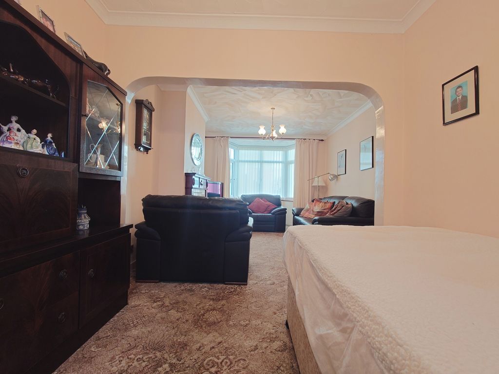 Property photo 3 of 26