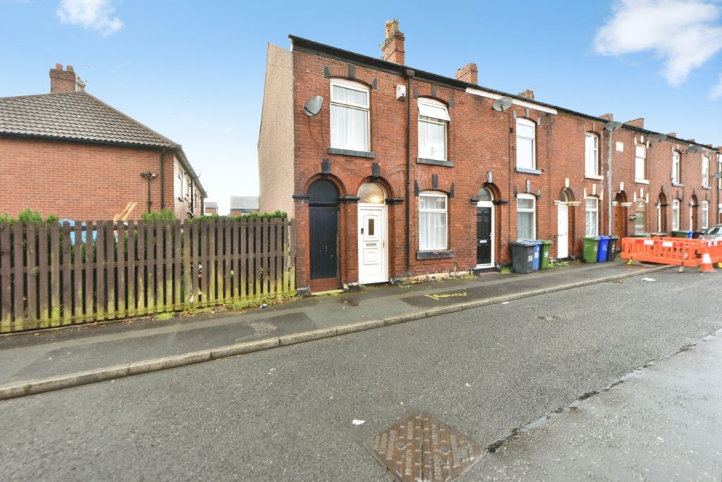 Property photo 1 of 9