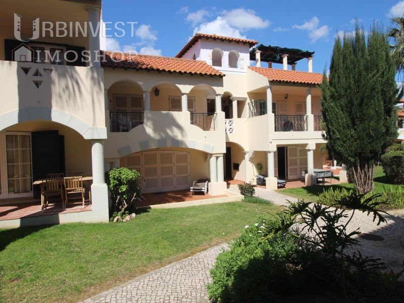 Property photo 2 of 25