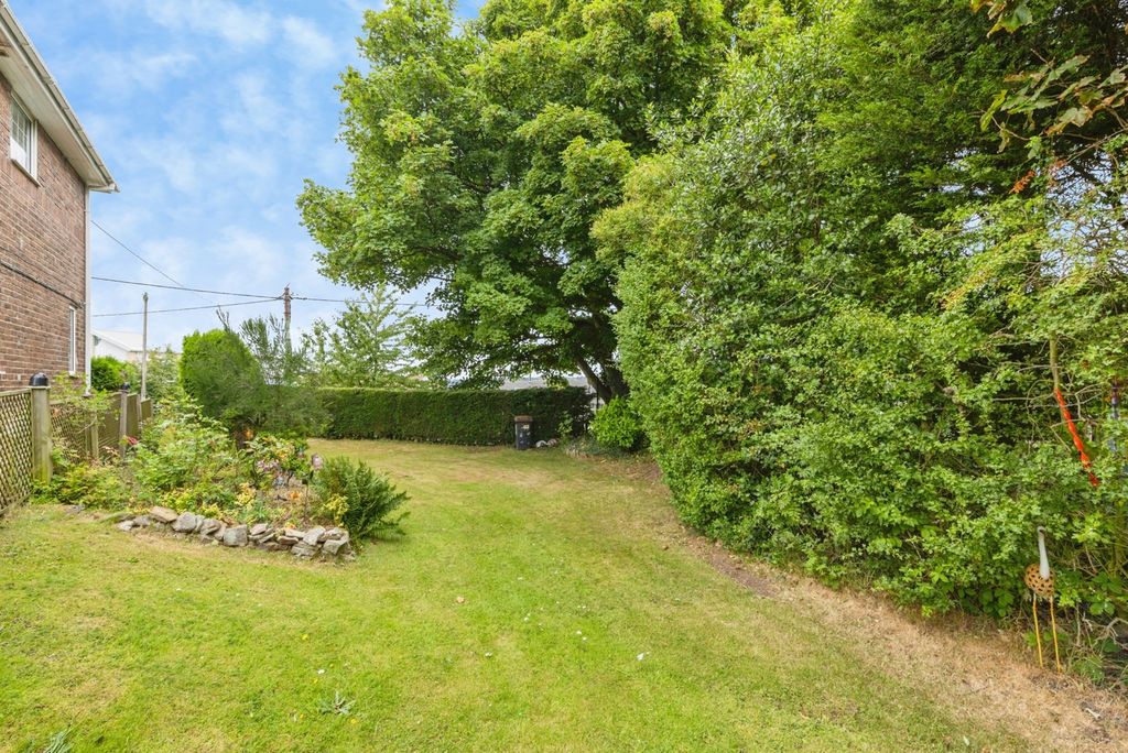 Property photo 3 of 20 Pbox-Img.Jpg