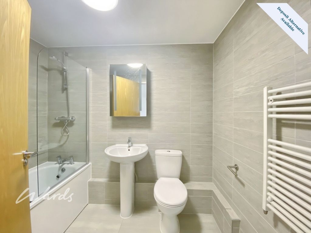 Property photo 3 of 9 Bathroom
