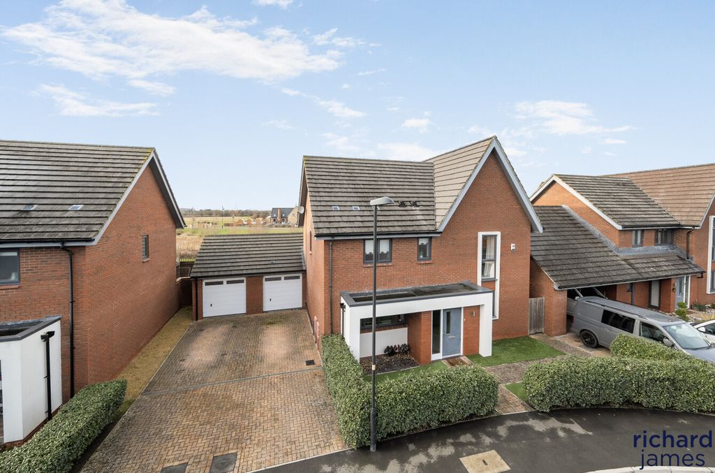 Property photo 1 of 36 43Cfe1Ebe5cc4Afebcbadc215Ac0664B