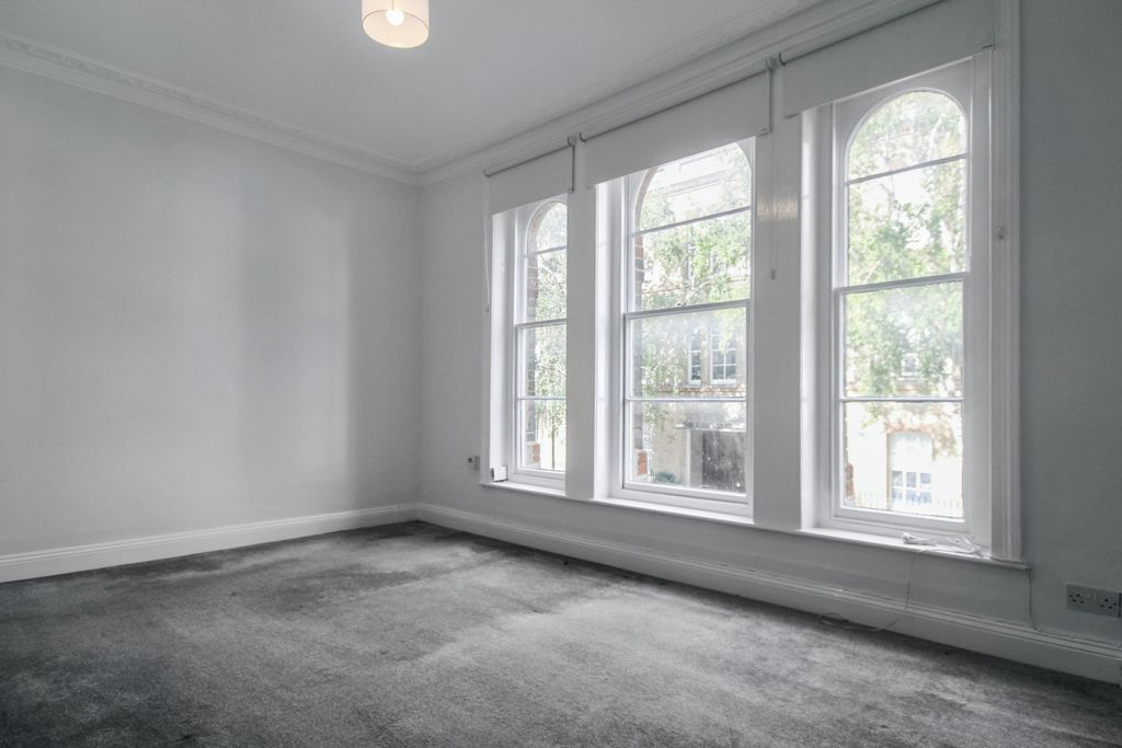 Property photo 3 of 10 4.Jpg