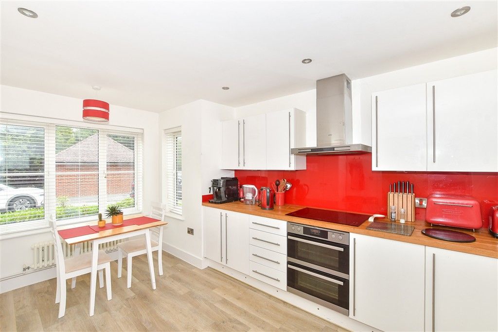 Property photo 3 of 13 Kitchen