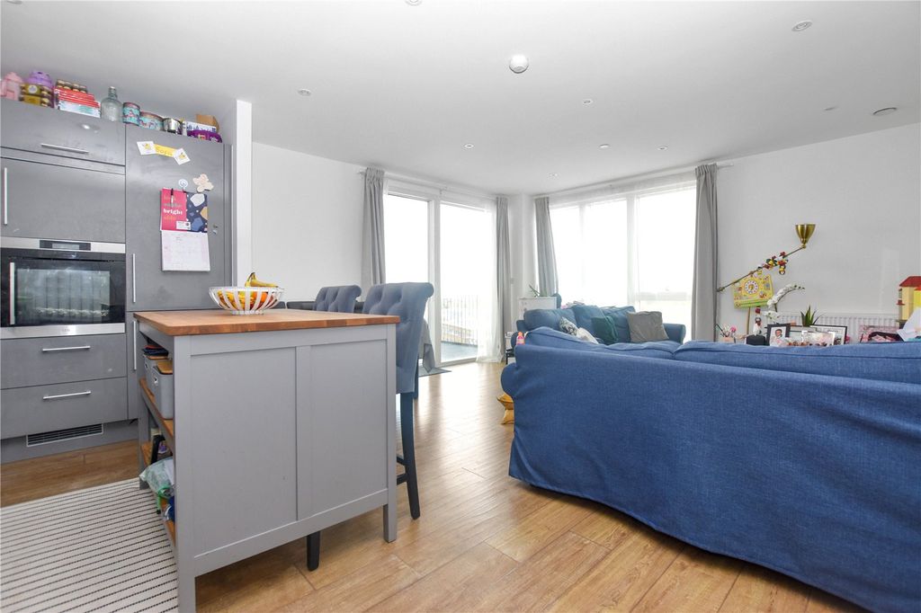 Property photo 2 of 17 Picture No. 09