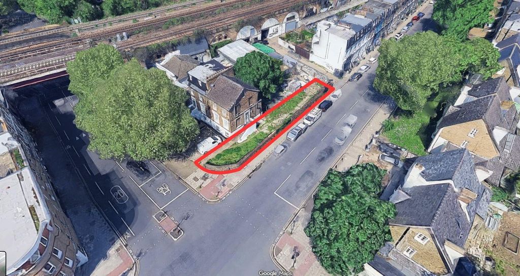 Property photo 2 of 15