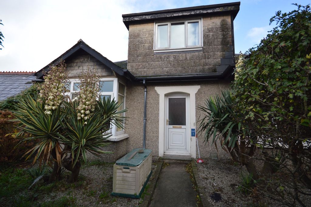 Property photo 1 of 5 External