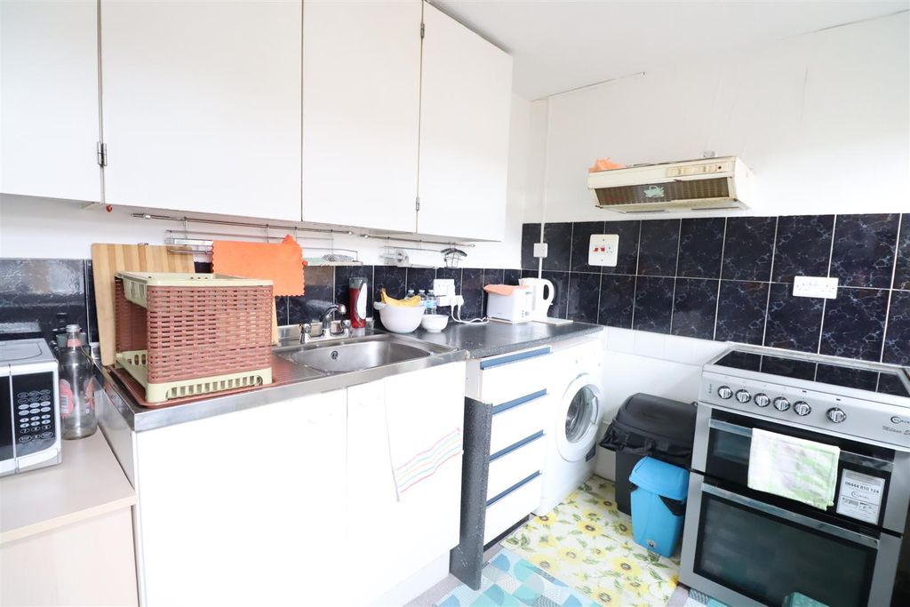 Property photo 2 of 7 Img_5871.Jpg