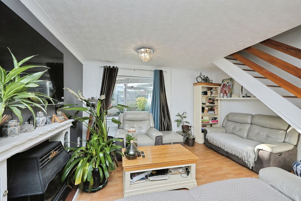 Property photo 2 of 14 Pbox-Img.Jpg