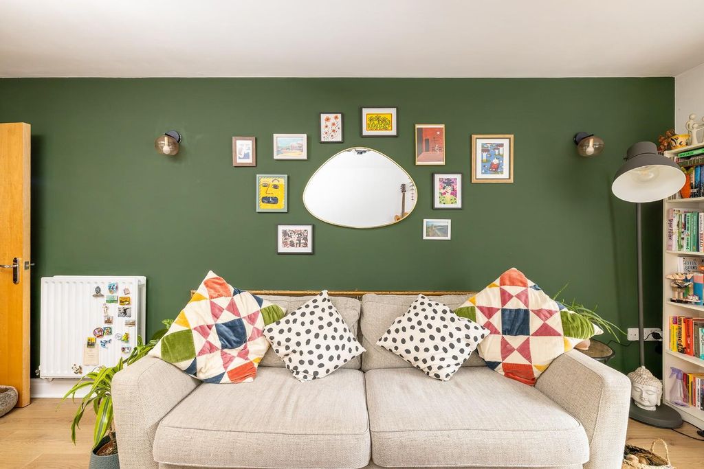 Property photo 1 of 20 Char9808-Cn.Jpg