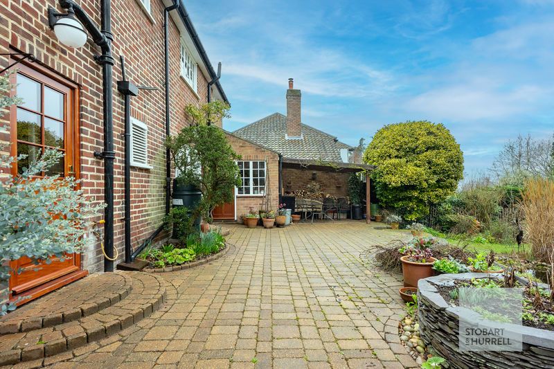 Property photo 3 of 24 Across The Rear