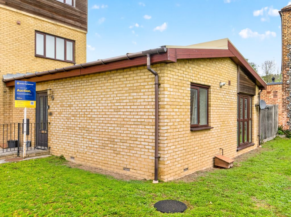 Property photo 2 of 23