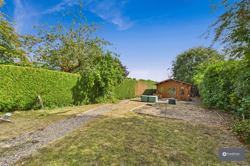 Property photo 3 of 38