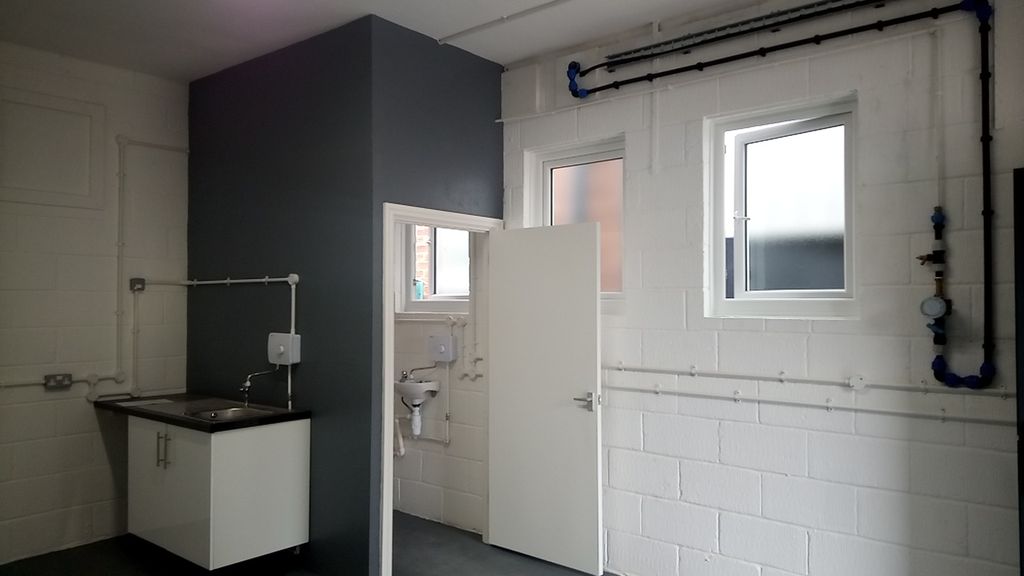 Property photo 3 of 13 Business Space Light Industrial Unit Warehouse Workshop Unit To Rent In Birmingham - Fully Refurbish
