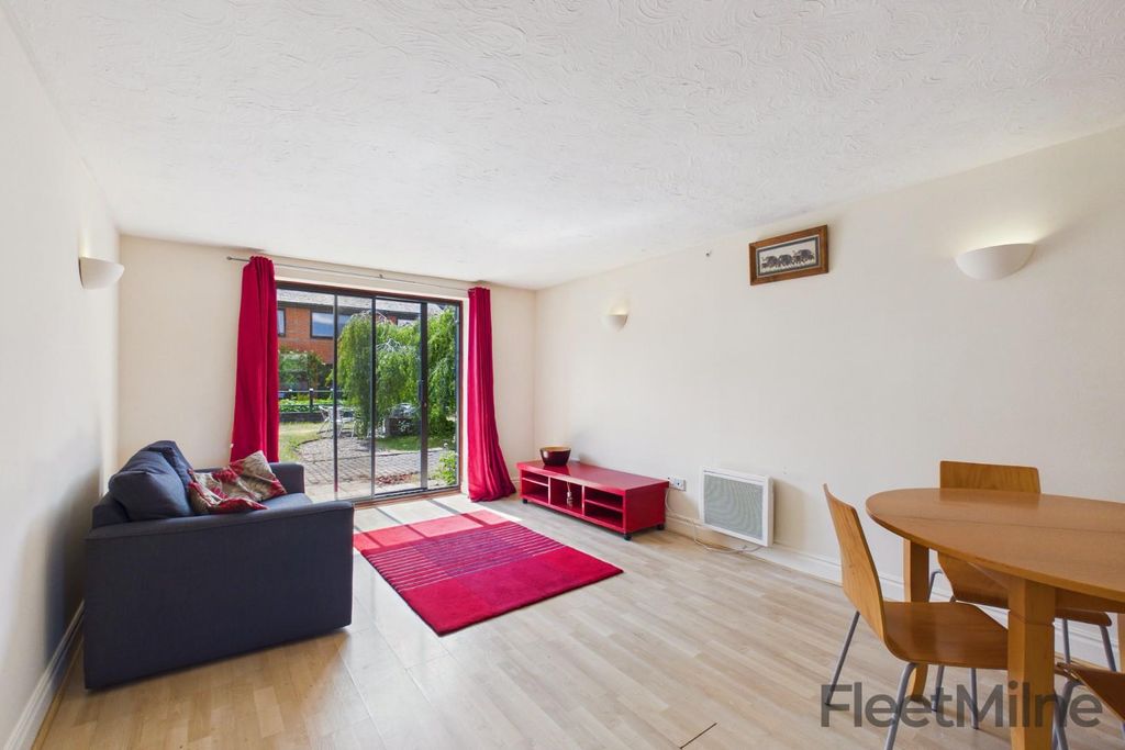 Property photo 1 of 15 Living Room
