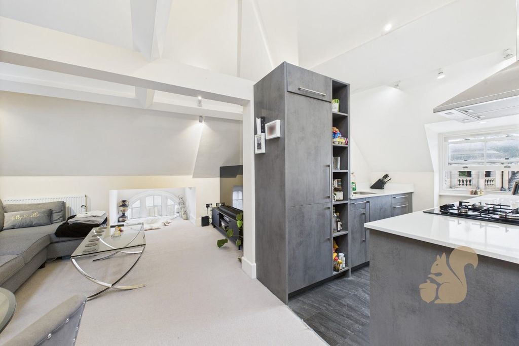 Property photo 2 of 23 Cam05287G0-Pr0123-Still028.Jpg